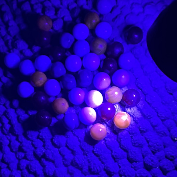 Vintage Colorful Purple UV Reactive Marble Set for collectors - Picture 2 of 8